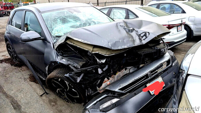 Hyundai ha riparato il suo ICCU, quindi ha lasciato che i ladri totalizzassero il resto prima ancora di vederlo / Carscoops